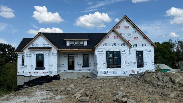 2037 West Court, Richmond, KY 40475