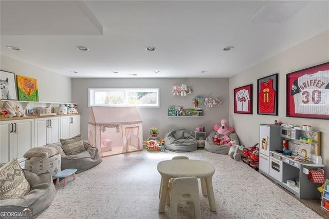 775 E Powderhorn Road, Sandy Springs, GA 30342