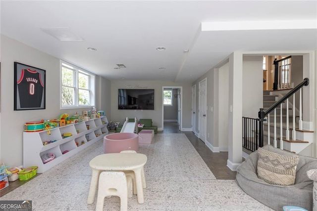 775 E Powderhorn Road, Sandy Springs, GA 30342