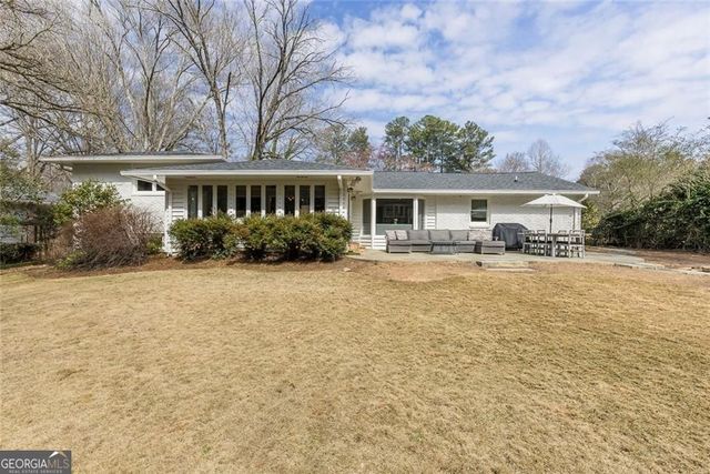 775 E Powderhorn Road, Sandy Springs, GA 30342