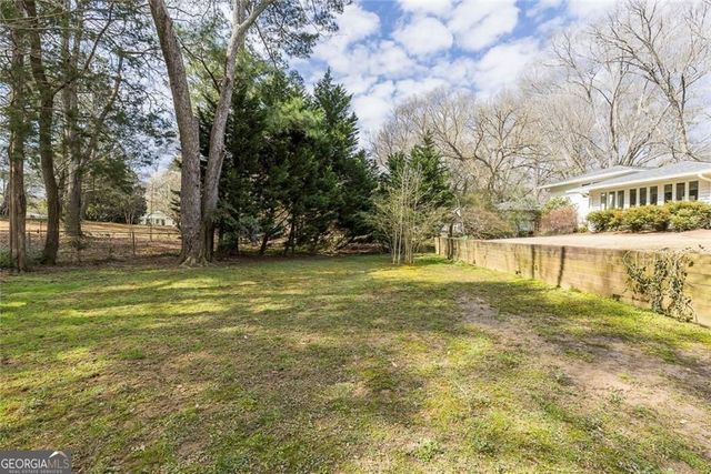 775 E Powderhorn Road, Sandy Springs, GA 30342