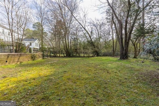 775 E Powderhorn Road, Sandy Springs, GA 30342