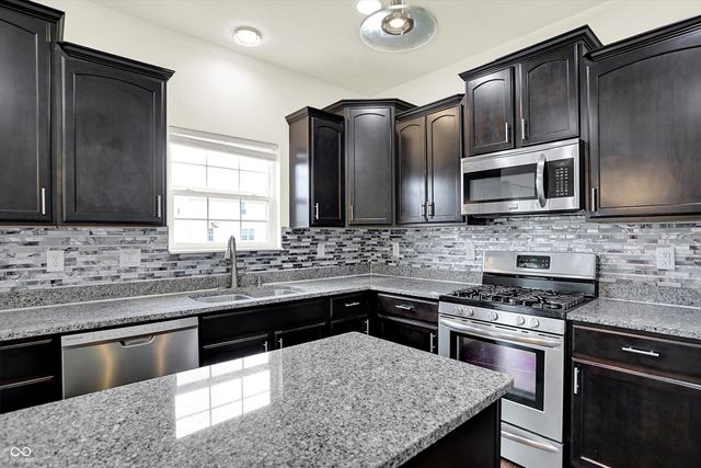 7302 Merrick Drive, Brownsburg, IN 46112