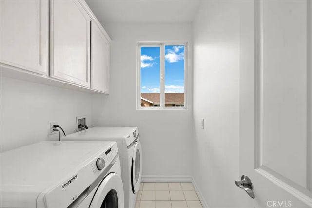 265 Mesa Drive B, Costa Mesa, CA 92627