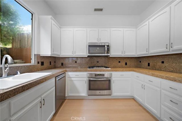 265 Mesa Drive B, Costa Mesa, CA 92627