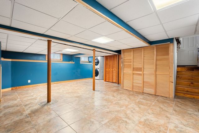 12 Hopewell Rd, Boston, MA 02136