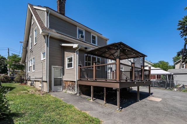 12 Hopewell Rd, Boston, MA 02136