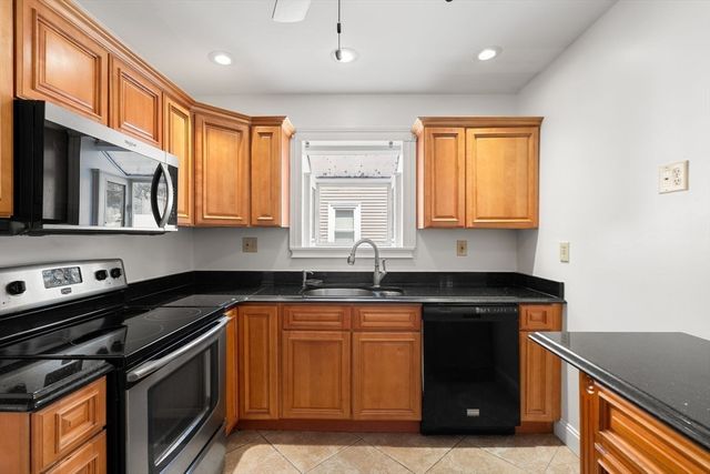 12 Hopewell Rd, Boston, MA 02136