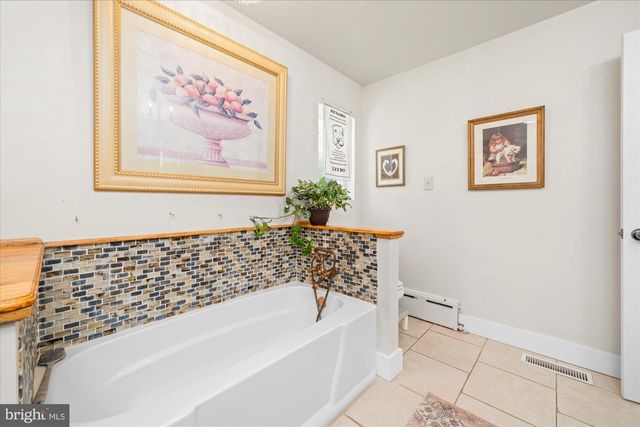 1717 WHITE BEAR RD, Birdsboro, PA 19508