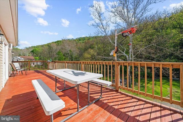 1717 WHITE BEAR RD, Birdsboro, PA 19508