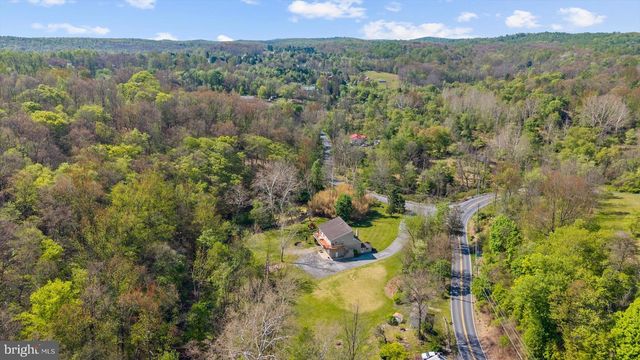 1717 WHITE BEAR RD, Birdsboro, PA 19508