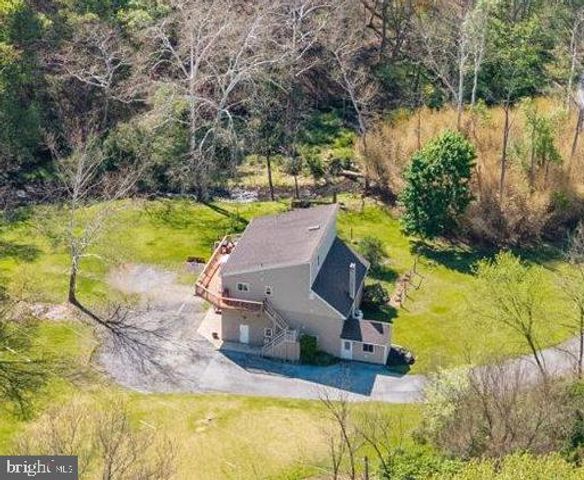 1717 WHITE BEAR RD, Birdsboro, PA 19508