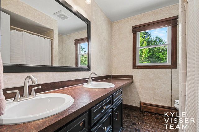 3305 Olderidge Drive Ne, Grand Rapids Twp, MI 49525
