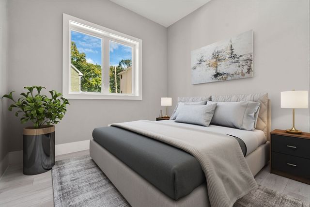 28 Wilson Cir 28, Newton, MA 02461