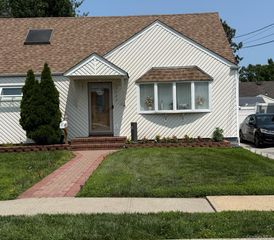 137 Walton Avenue, Uniondale, NY 11553
