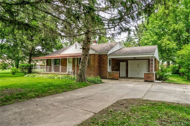 5588 Genesee Street, Lancaster, NY 14086