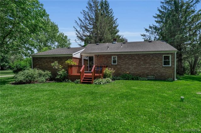 5588 Genesee Street, Lancaster, NY 14086