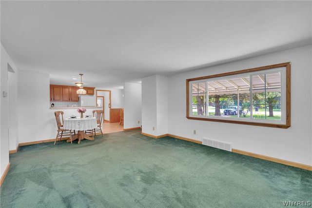 5588 Genesee Street, Lancaster, NY 14086