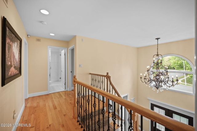5 Mohegan Road, Freehold, NJ 07728