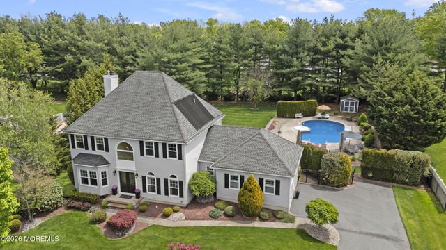 5 Mohegan Road, Freehold, NJ 07728