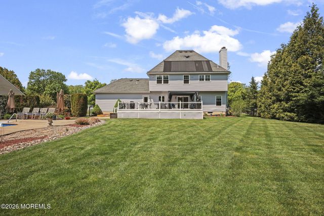 5 Mohegan Road, Freehold, NJ 07728