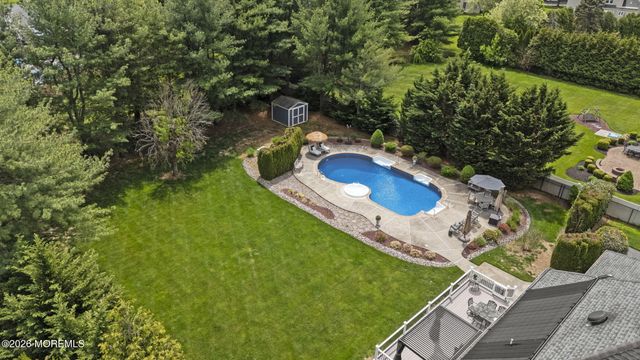 5 Mohegan Road, Freehold, NJ 07728