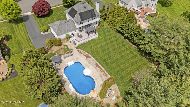 5 Mohegan Road, Freehold, NJ 07728