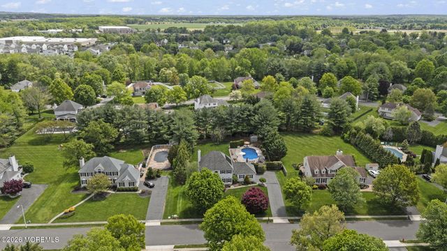 5 Mohegan Road, Freehold, NJ 07728