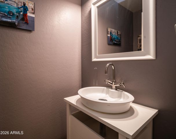 15608 N 34TH Street, Phoenix, AZ 85032