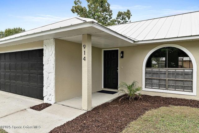 914 Devon Avenue, Sebastian, FL 32958