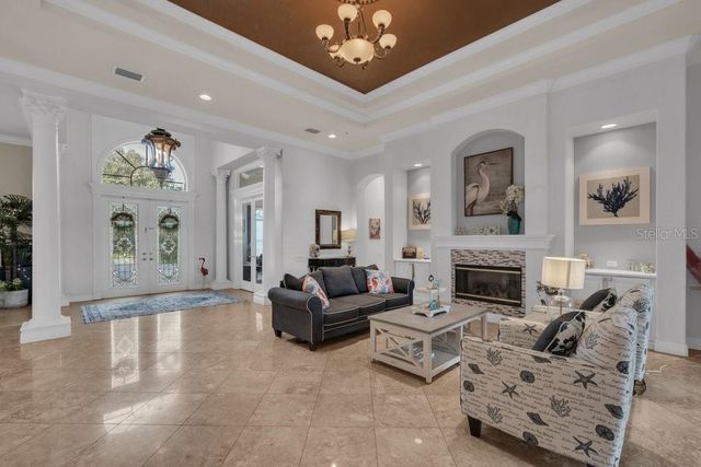 6217 KINGBIRD MANOR DRIVE, Lithia, FL 33547