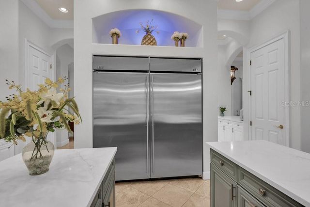 6217 KINGBIRD MANOR DRIVE, Lithia, FL 33547