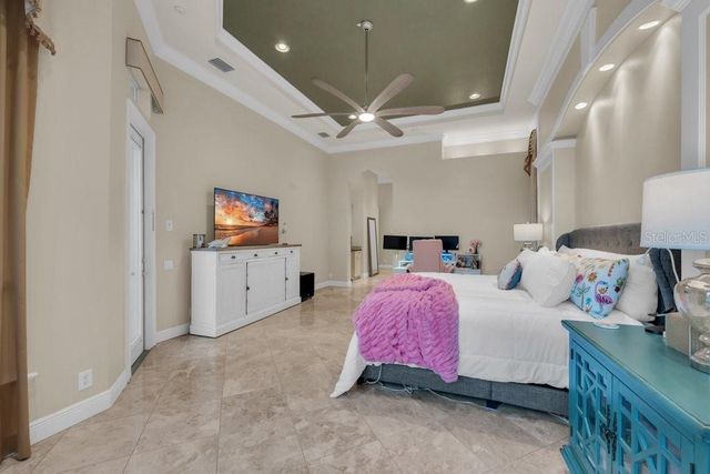 6217 KINGBIRD MANOR DRIVE, Lithia, FL 33547