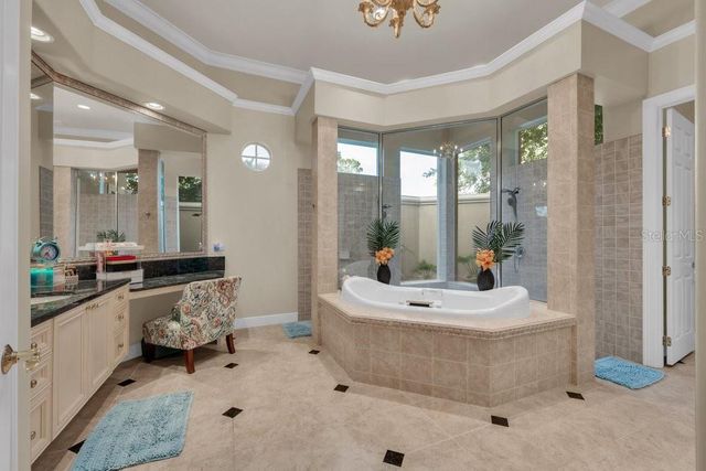 6217 KINGBIRD MANOR DRIVE, Lithia, FL 33547