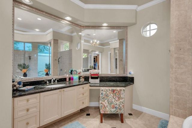 6217 KINGBIRD MANOR DRIVE, Lithia, FL 33547