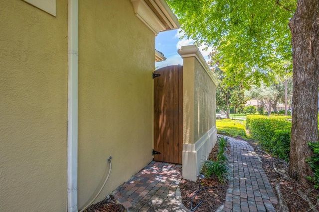 6217 KINGBIRD MANOR DRIVE, Lithia, FL 33547