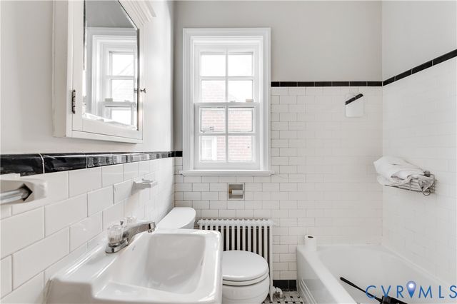 1007 W 48th St, Richmond, VA 23225