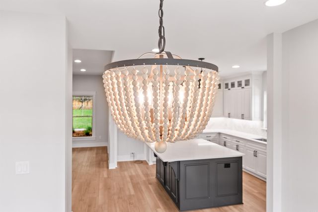 9 West Lake Lane, Little Rock, AR 72210