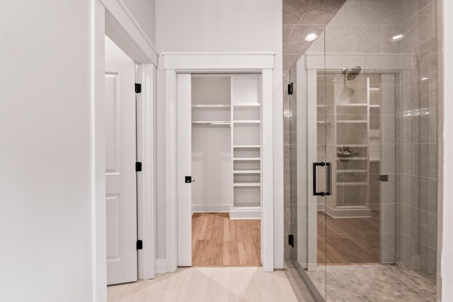 9 West Lake Lane, Little Rock, AR 72210