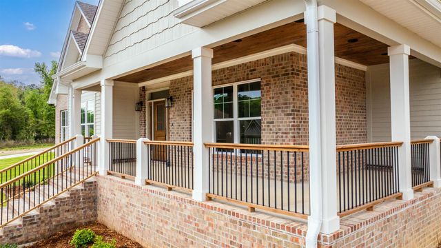 9 West Lake Lane, Little Rock, AR 72210