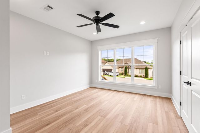 9 West Lake Lane, Little Rock, AR 72210