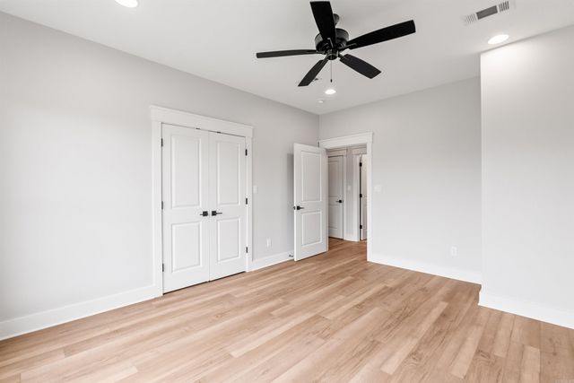 9 West Lake Lane, Little Rock, AR 72210