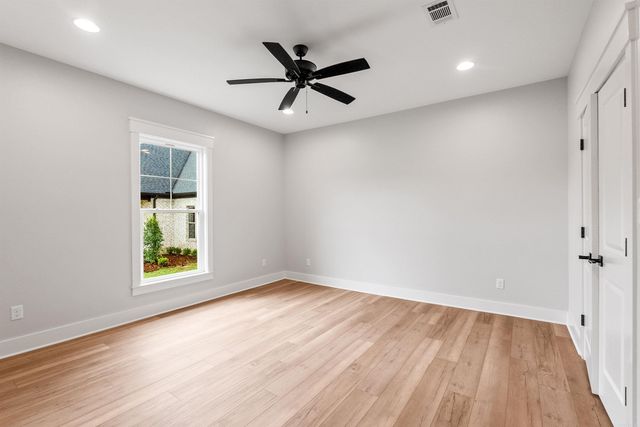 9 West Lake Lane, Little Rock, AR 72210