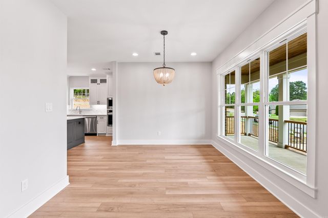 9 West Lake Lane, Little Rock, AR 72210