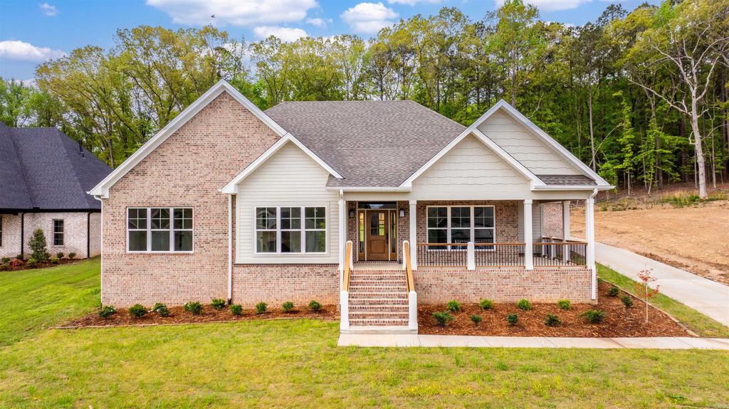 9 West Lake Lane, Little Rock, AR 72210