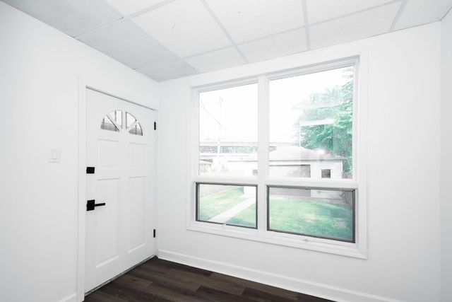 8013 S Harper Avenue, Chicago, IL 60619