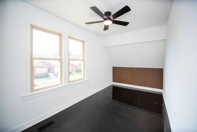 8013 S Harper Avenue, Chicago, IL 60619