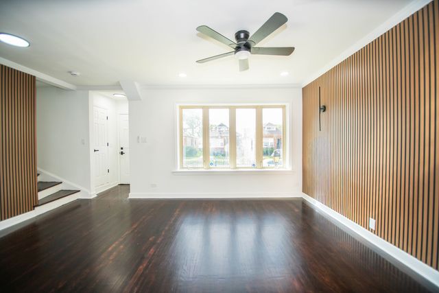 8013 S Harper Avenue, Chicago, IL 60619