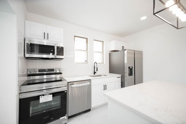 8013 S Harper Avenue, Chicago, IL 60619