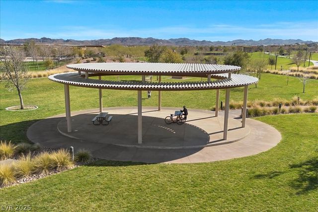 290 Cape Seville Place, Henderson, NV 89015